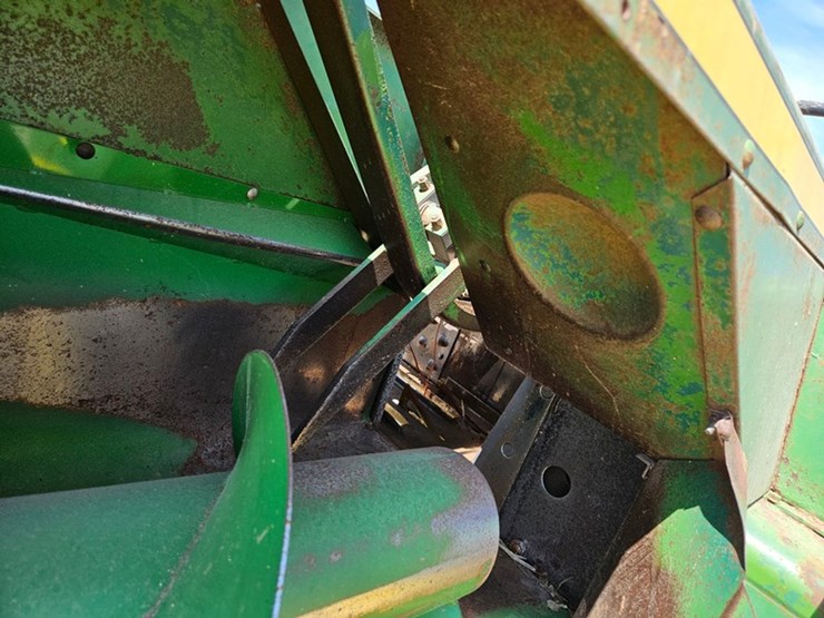 john-deere-346-image-16