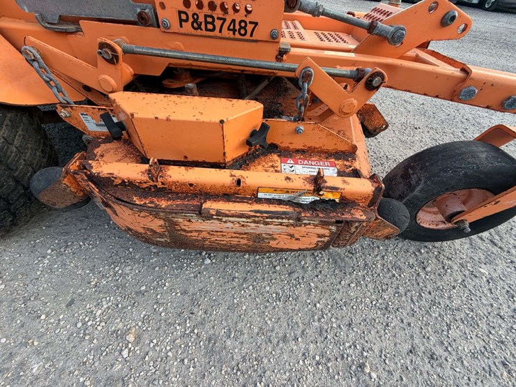 2013-scag-turf-tiger-52"-zero-turn-mower-image-12