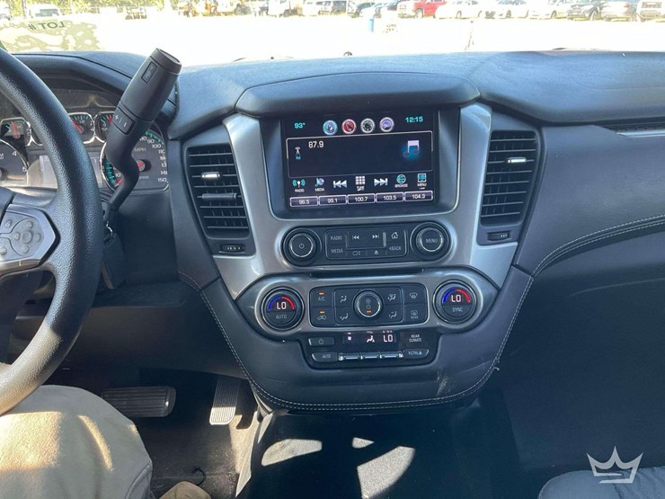 2018-chevrolet-tahoe-image-16