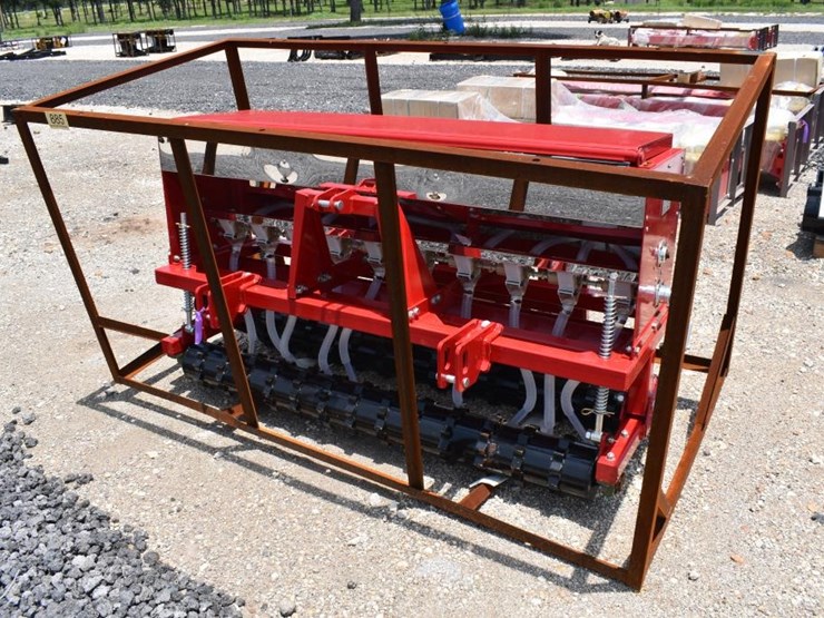 3pt-or-skid-steer-no-till-seeder-image-2