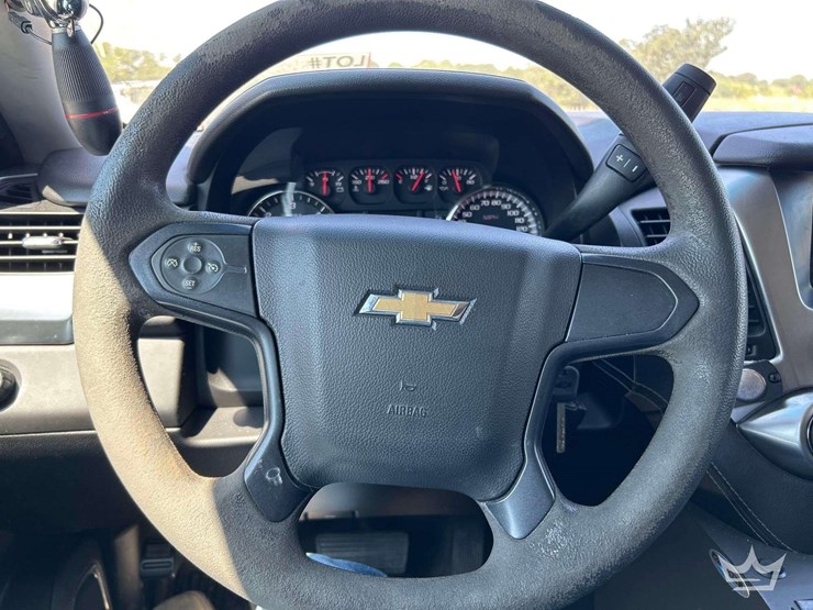 2016-chevrolet-tahoe-image-14