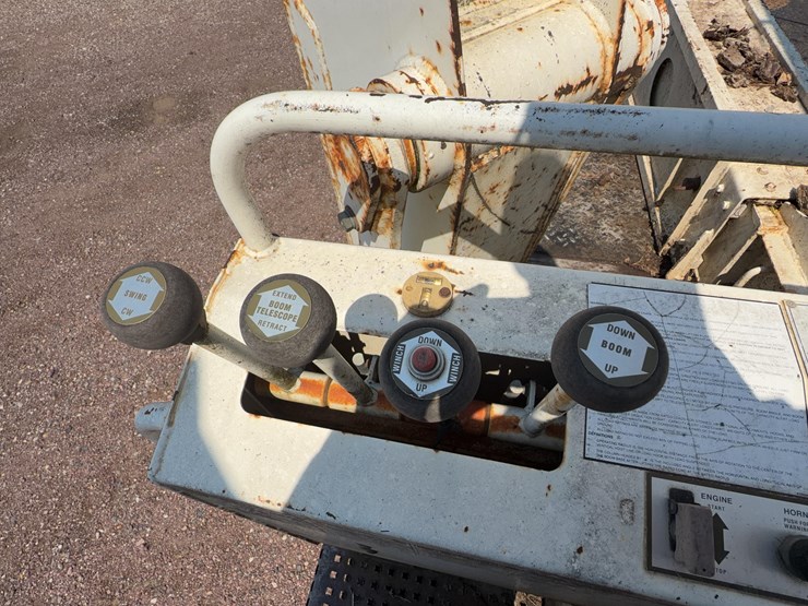 1995-ford-l9000-image-22