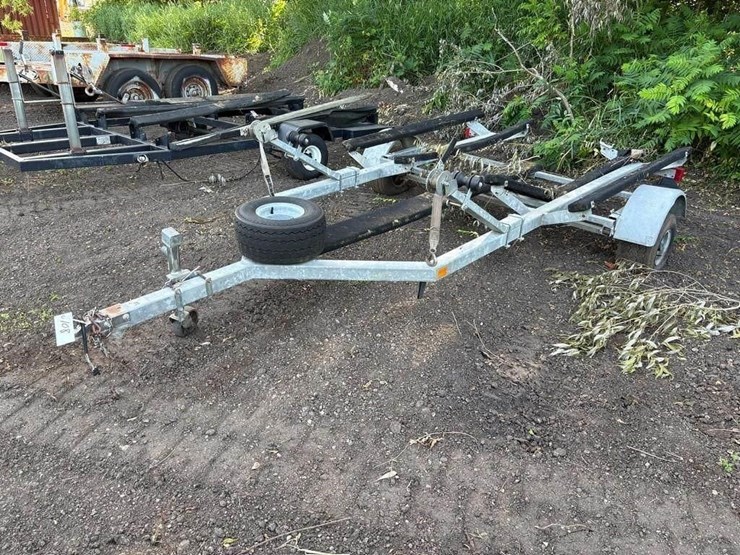 2-place-jet-ski-trailer-image-2