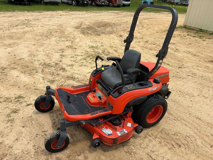 kubota-zg227-image-1