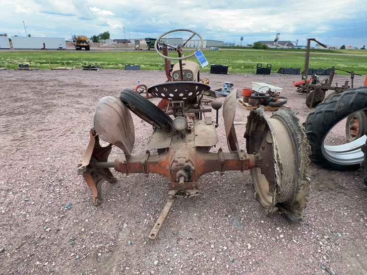 1942-j.i-case-tractor-image-7