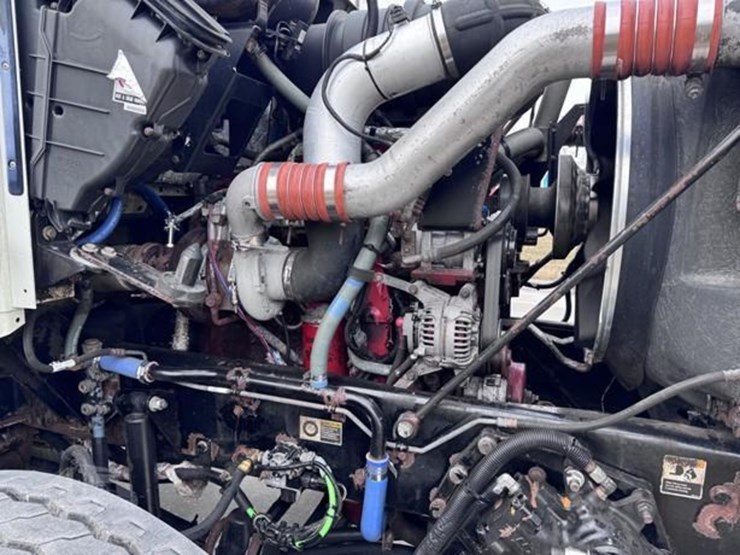 2013-kenworth-t470-image-10