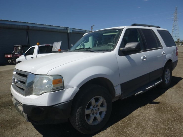 2014-ford-expedition-image-1