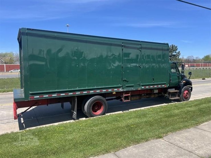 2017-international-durastar-4300-image-4