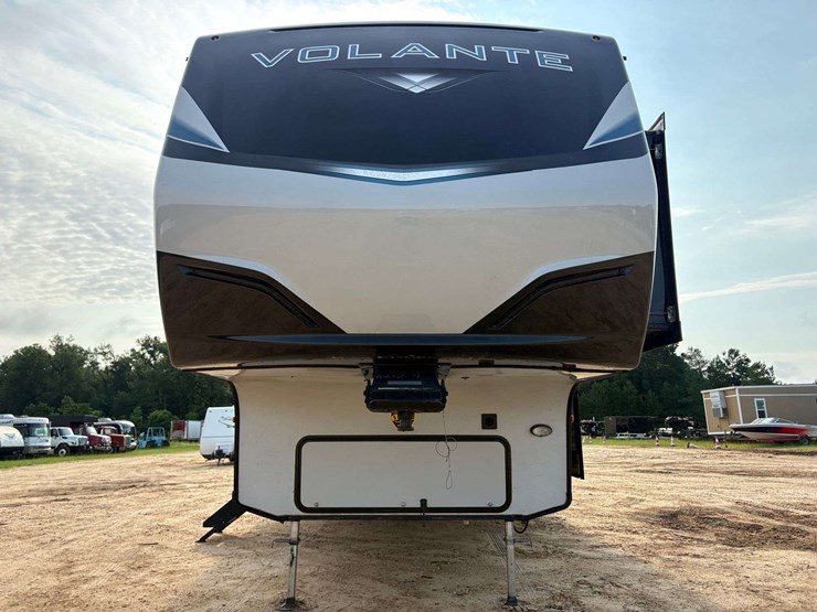 2021-keystone-volante-40'-5th-wheel-travel-trailer-image-5