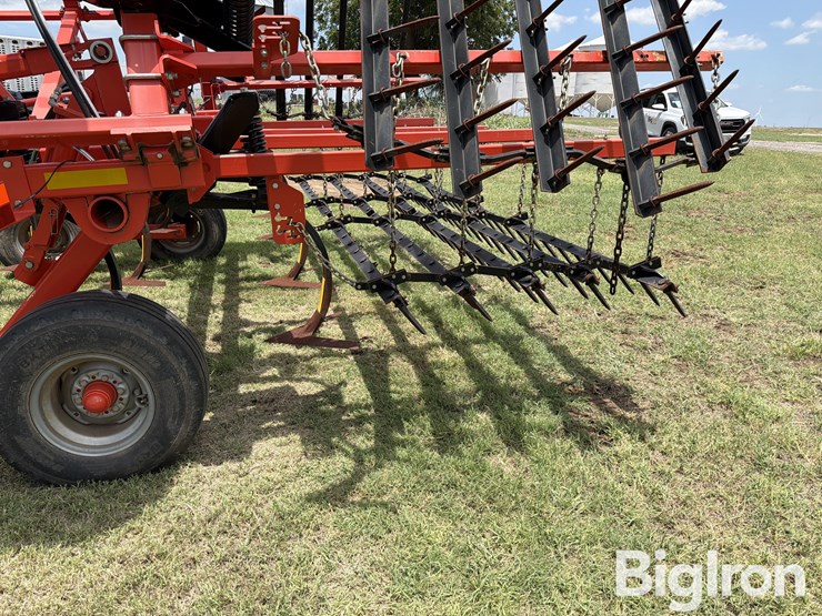 2018-kuhn-4000-25w-25’-field-cultivator-image-19