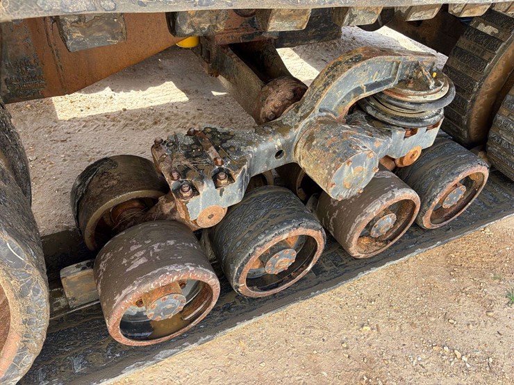 caterpillar-ch75c-image-25