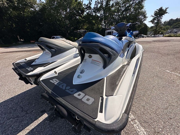 2007-sea-doo-gtx-4-tec-jet-ski,-2006-sea-doo-gtx-4-tec-jet-ski,-w/2017-triton-dual-ski-trailer-image-45