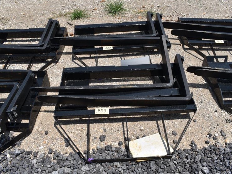 skid-steer-pallet-fork-image-1