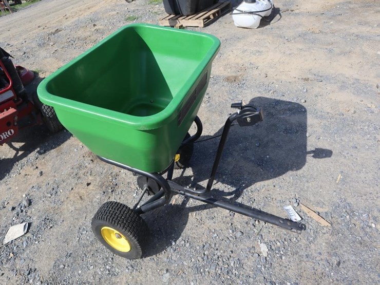 john-deere-broadcast-spreader-image-2