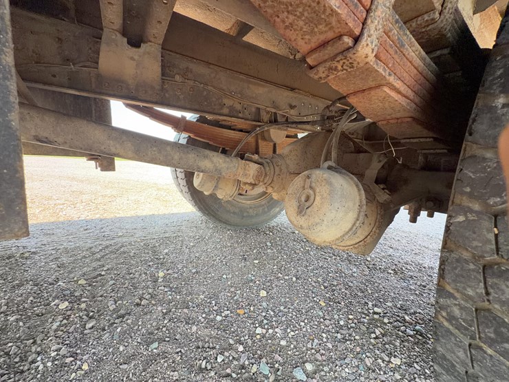 1997-mack-ms200p-dump-truck-image-15