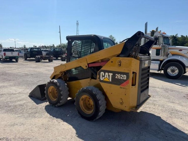 2014-caterpillar-262d-image-4