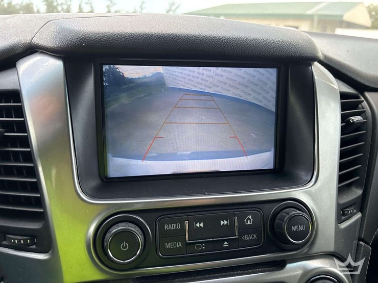 2019-chevrolet-tahoe-image-19