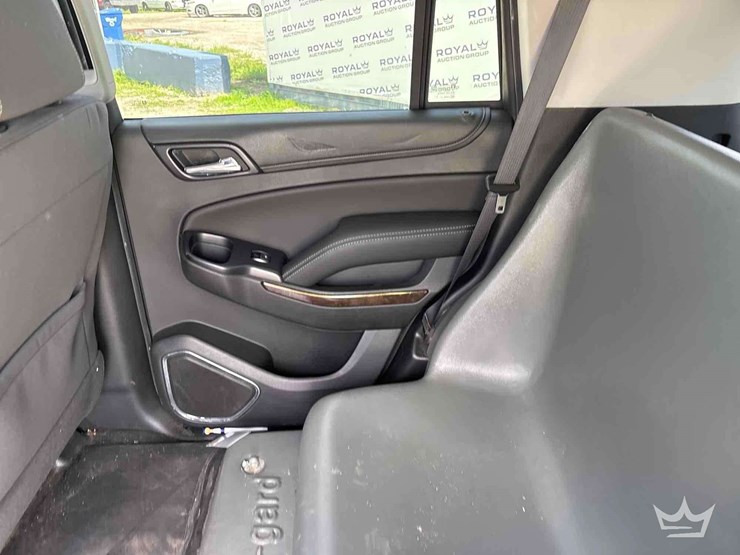 2018-chevrolet-tahoe-image-25