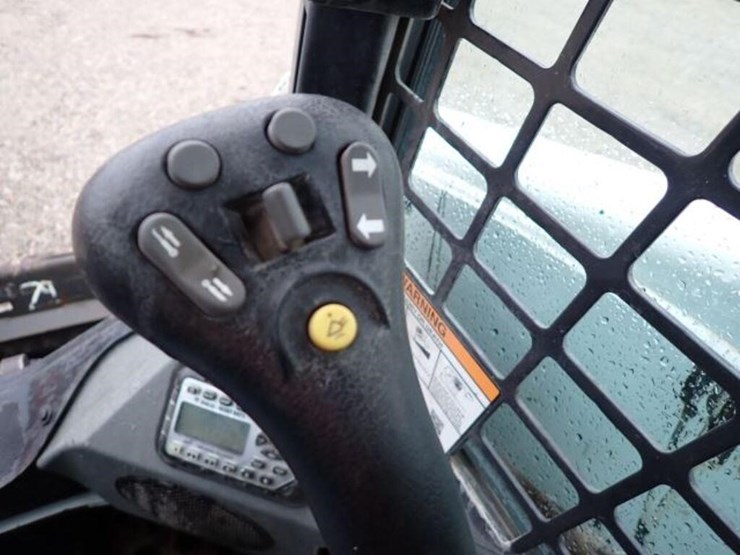 2020-bobcat-s850-image-27