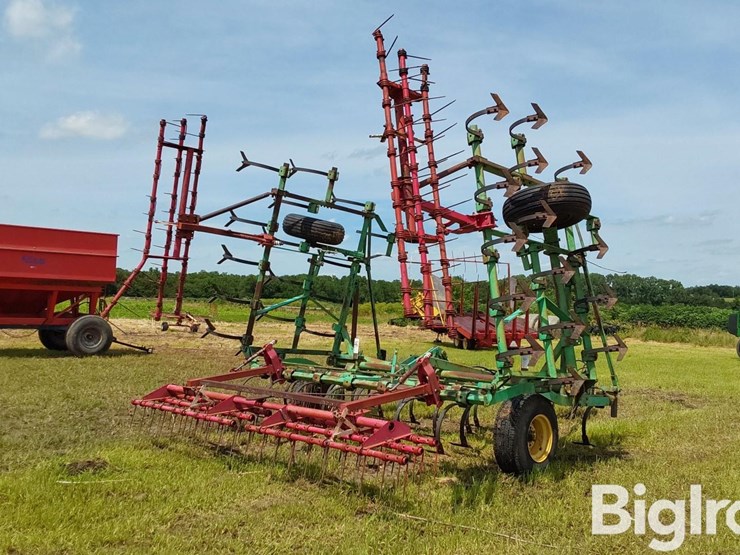 deutz-allis-27'-field-cultivator-image-5