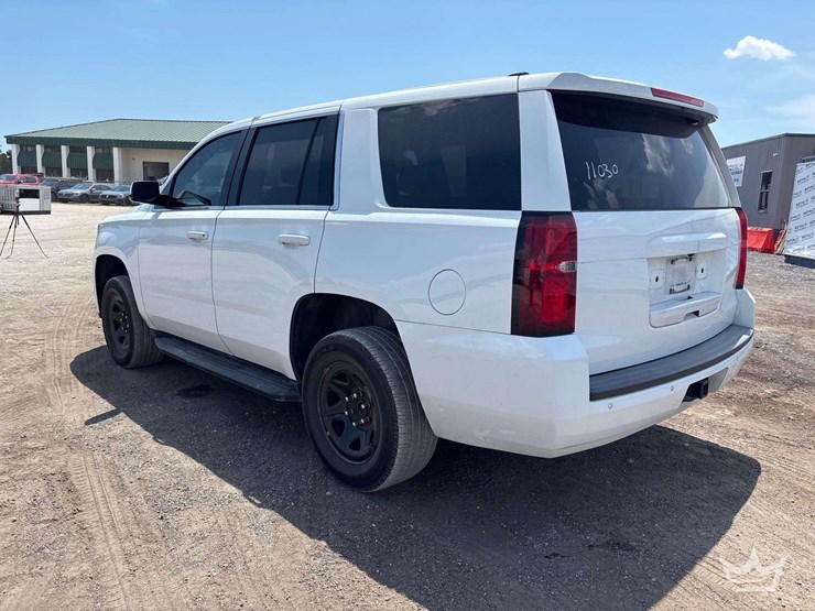 2019-chevrolet-tahoe-image-4
