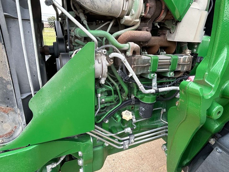 2019-john-deere-6120e-image-31