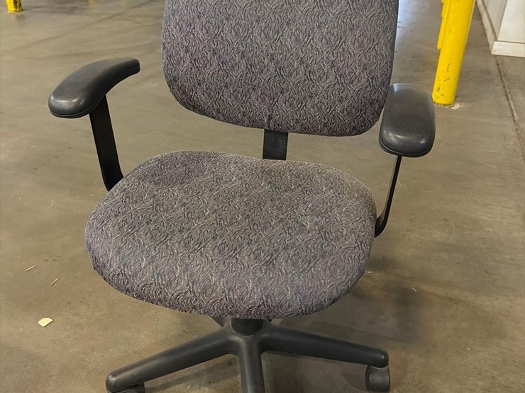 office-chair-image-1