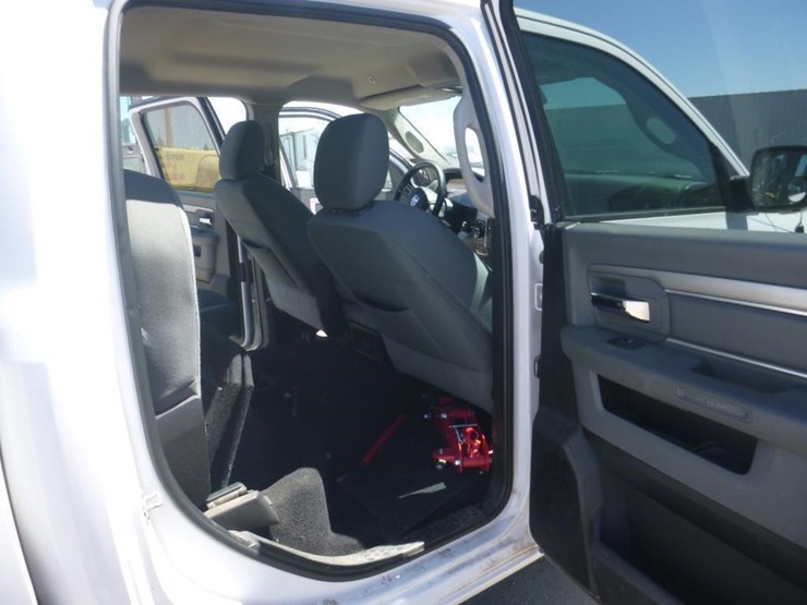 2019-dodge-1500-image-8