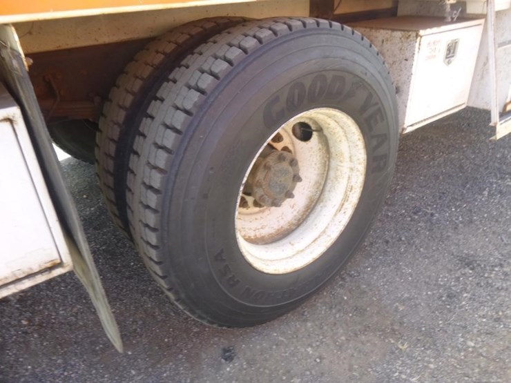 2007-international-durastar-4400-image-57
