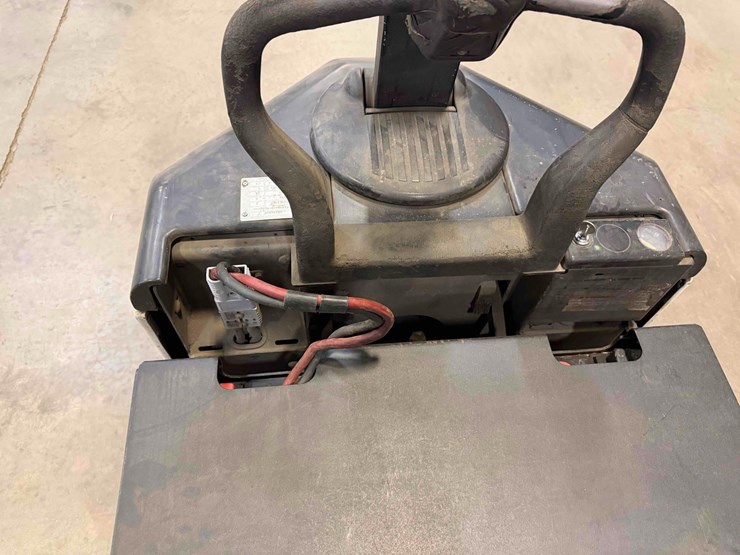 electric-pallet-jack-image-7