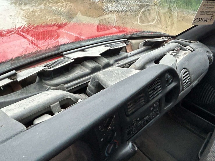 2001-dodge-2500-image-36