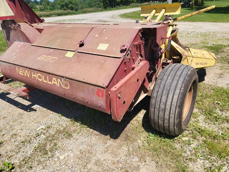 new-holland-890-image-23