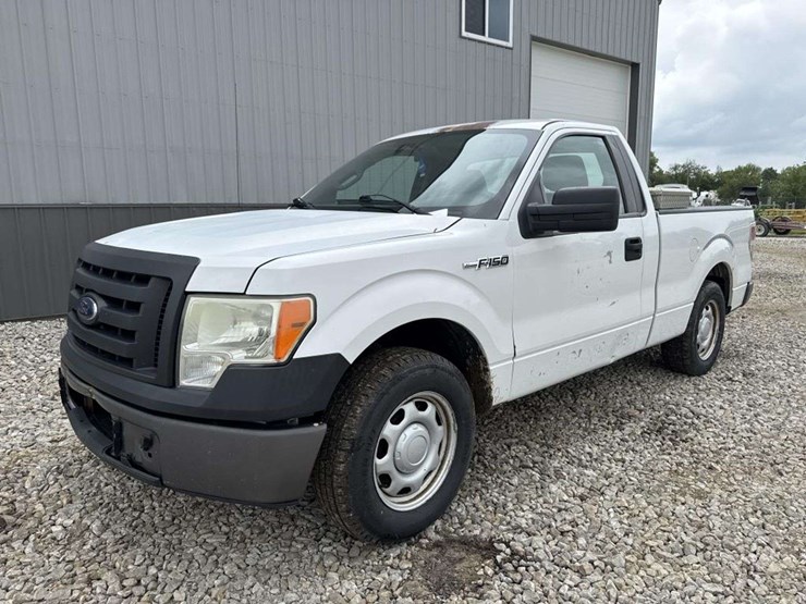 2009-ford-f150-xl-image-1