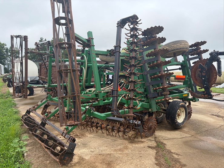 2200-turbo-till-(2200tt)-22'-with-gandy-air-seeder-image-5