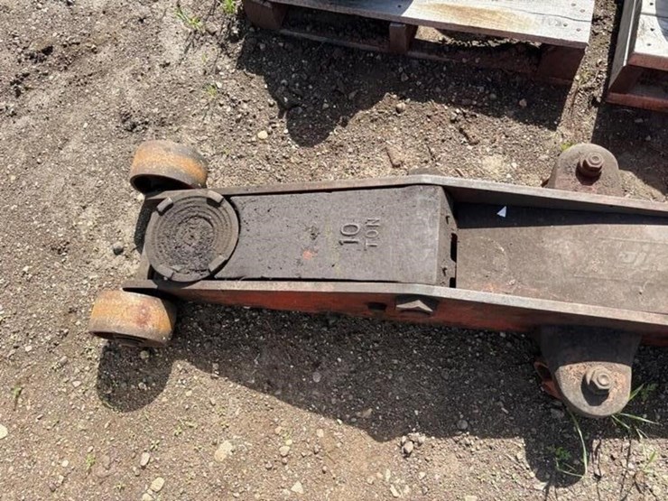 floor-jack-image-4