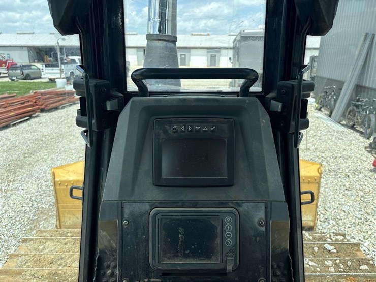 deere-700l-image-21