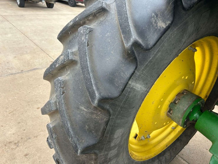 2019-john-deere-6120e-image-20