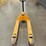 manual-pallet-jack-image-2