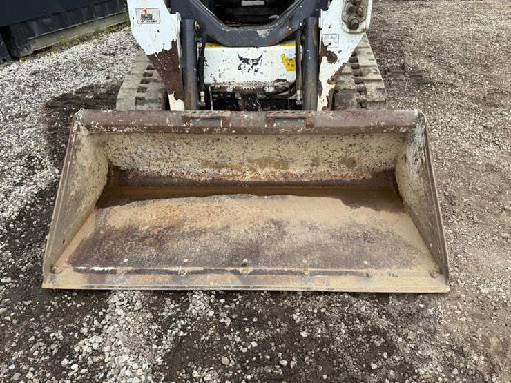 2022-bobcat-t550-image-9