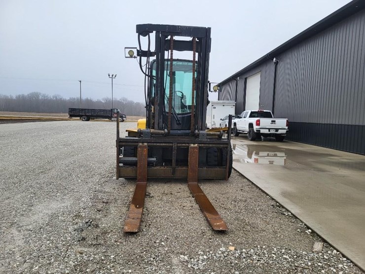 2012-yale-forklift-image-8
