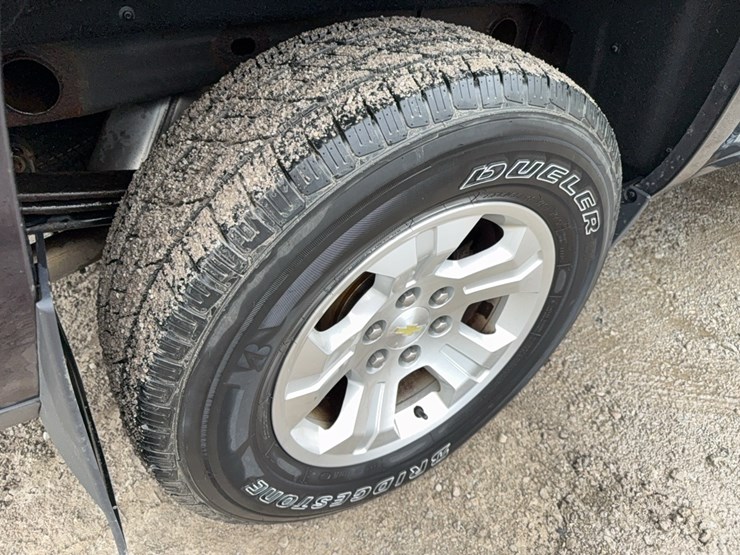 2014-chevrolet-silverado-lt-image-22