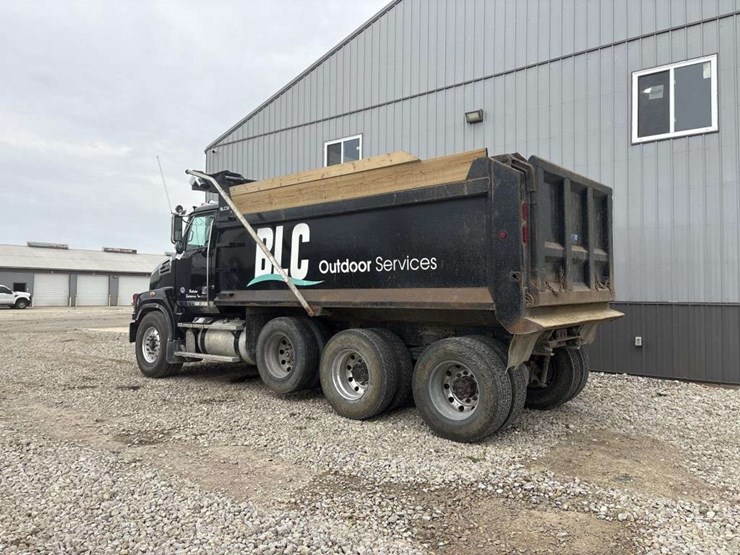 2018-western-star-4700-image-3