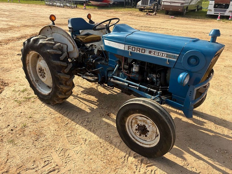 ford-2600-image-4