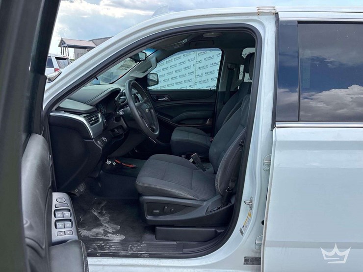 2019-chevrolet-tahoe-image-13