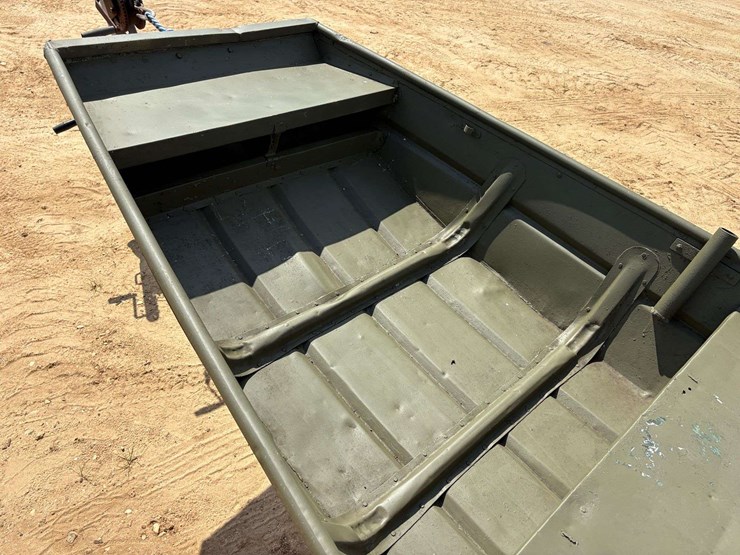 14'-aluminum-jon-boat-w/-trailer-image-15