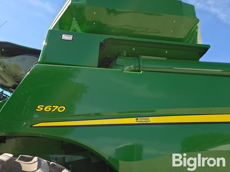 2017-john-deere-s670-image-18