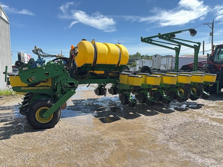 john-deere-1770-image-12
