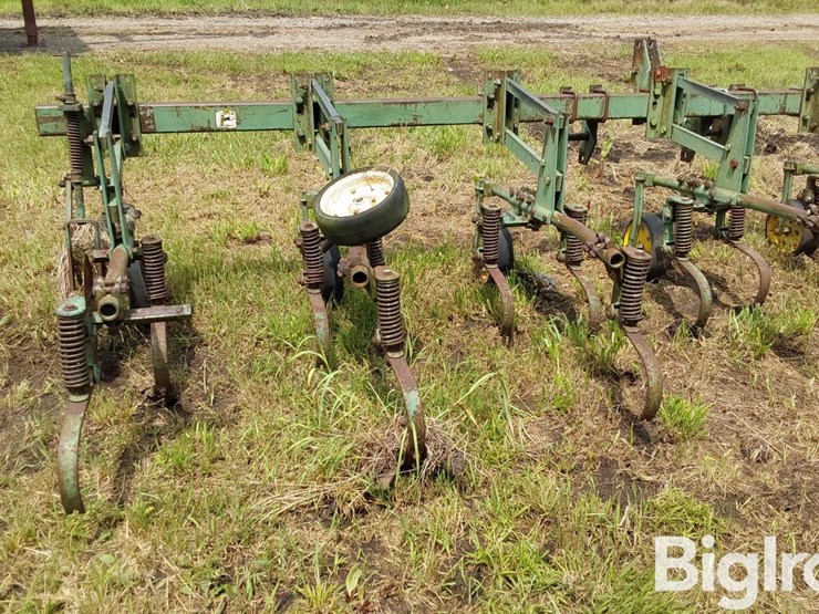 john-deere-6r30"-crop-cultivator-image-7