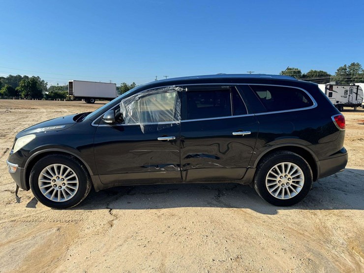2012-buick-enclave-image-8
