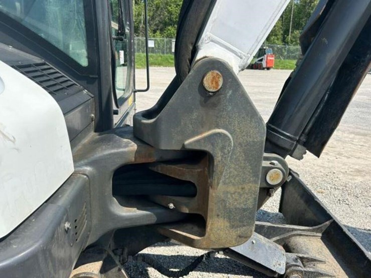 2022-bobcat-e88-image-37